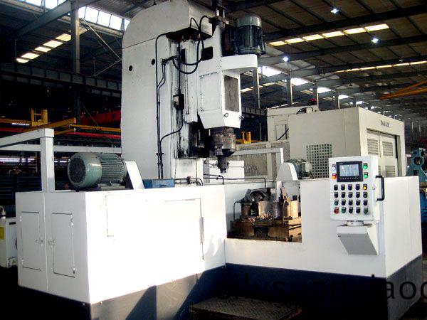 減殼三(san)麵鏜(tang)車機牀(chuang)