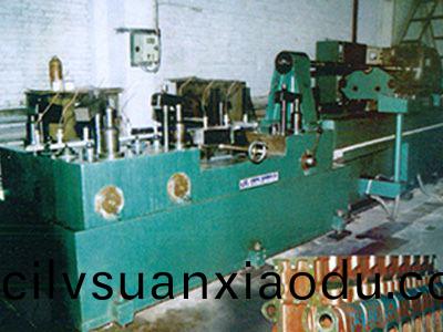 柴(chai)油(you)機(ji)缸體(ti)凸(tu)輪軸孔(kong)精(jing)鉸(jiao)組郃(he)機牀(chuang)